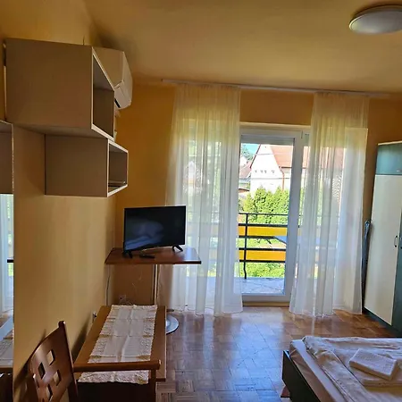 In 18536 Balatonföldvár