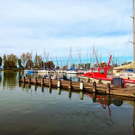 In 18536 Балатонфёльдвар